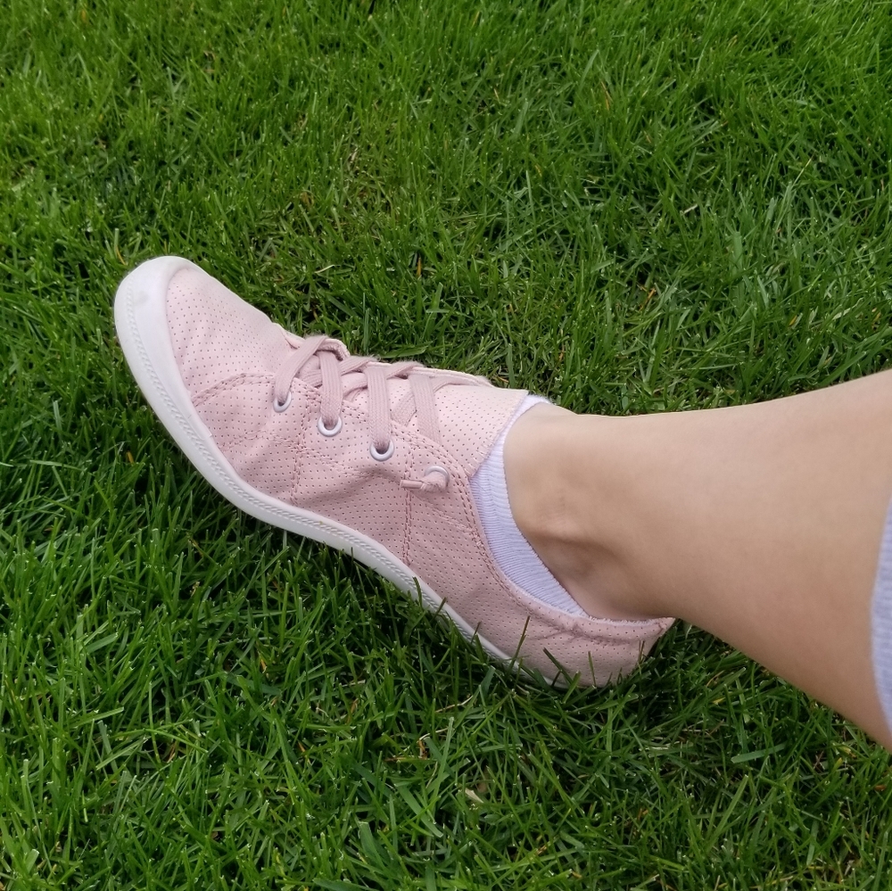 Women's slip on sneakers